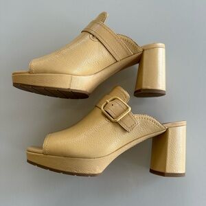 Donald J. Pliner Tan Leather Buckle Mules